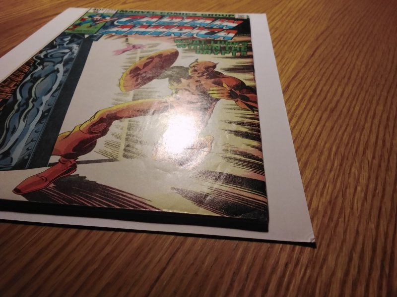 Captain America #239 Newsstand (1979)