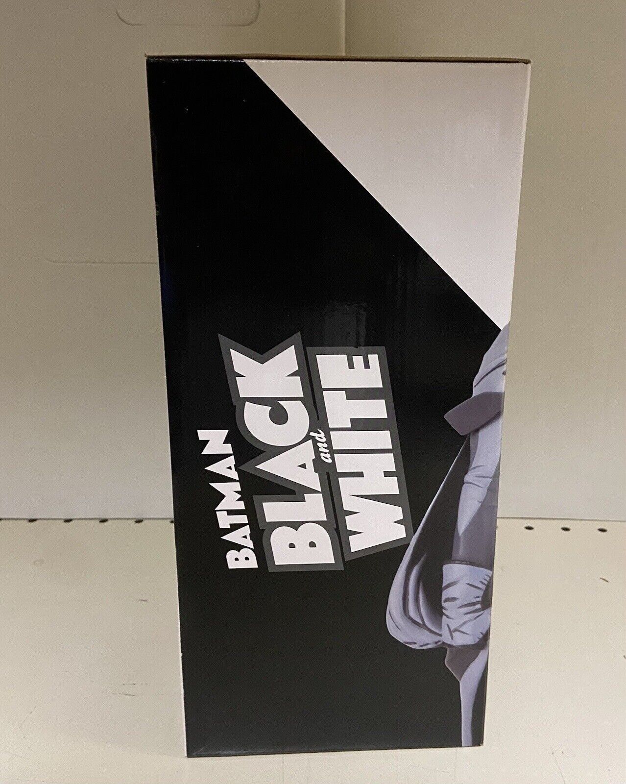 DC Direct Batman Black & White - Statua Batman By Brian Bolland, Resina 7 Pollici, Edizione Limitata 5000, The Killing Joke