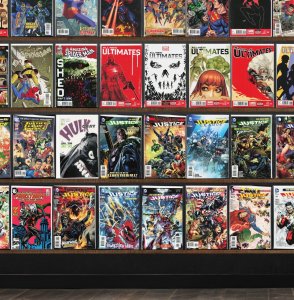Huge Lot 150+ Comics with The Amazing Spider-Man, Justice League & More!