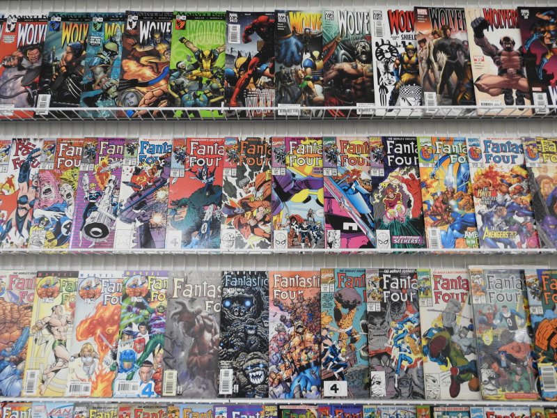 Huge Lot 190+ Comics W/ Deadpool, Wolverine,  Fantastic Four+ Avg VF Condition!!