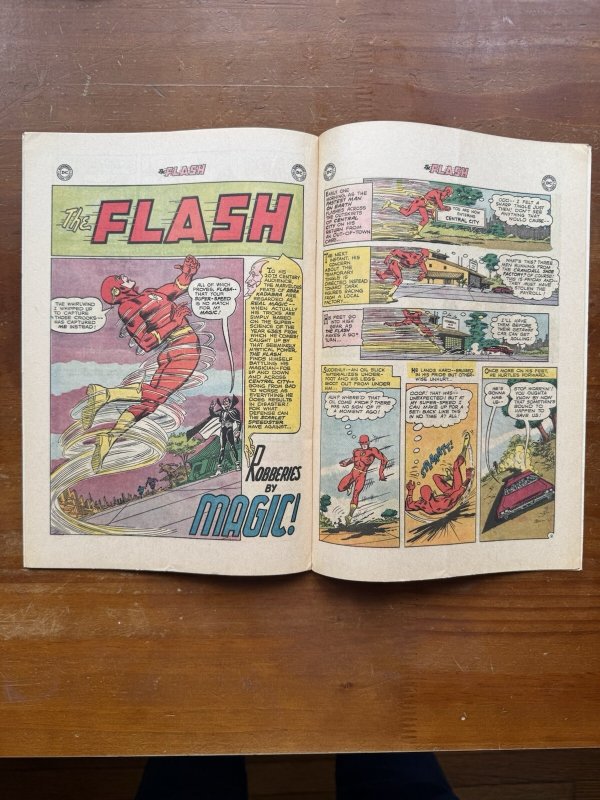 The Flash #149 (DC Comics 1964) [VG+] “The Flash’s Sensational Risk!”
