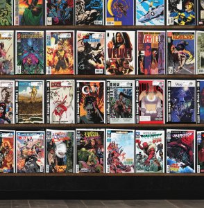 Huge Lot 150+ Comics with Old Man Logan, Justice League, Weirdworld & More!
