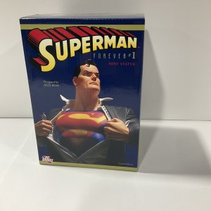 SUPERMAN FOREVER 1 MINI STATUE LIMITED EDITION BY ALEX ROSS SEALED 621/4000