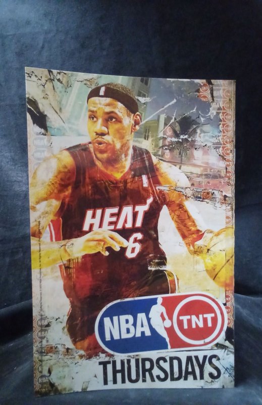 Before Watchmen: Comedian #4 (2013)