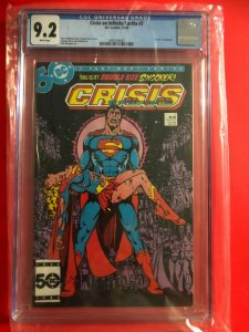 CRISIS ON INFINITE EARTHS #7 CGC 9.2 WHITE DC 10/85    MAJOR KEY