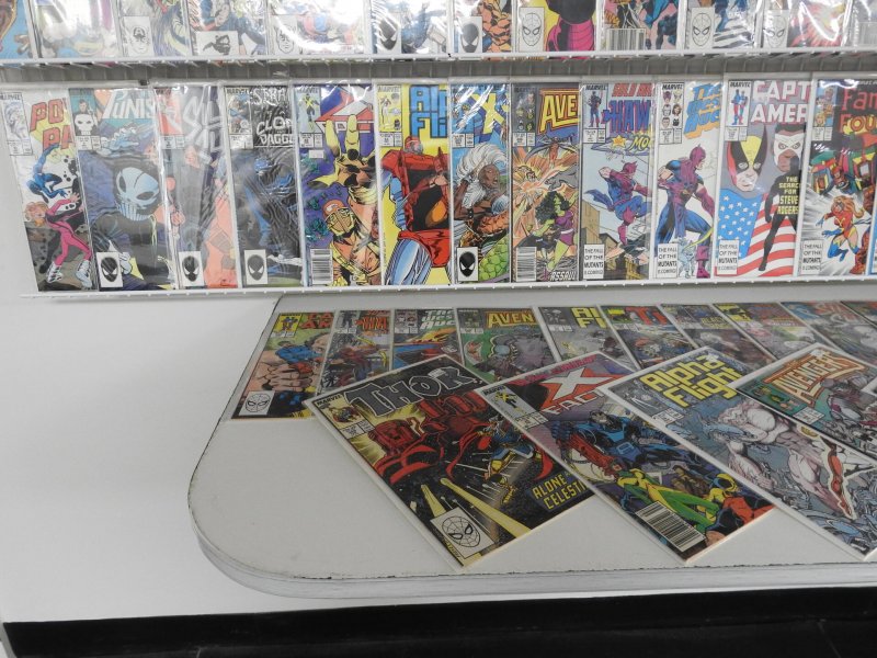 Huge Lot 140+ Comics W/ Silver Surfer, Avengers, Daredevil+ Avg VF- Condition!!