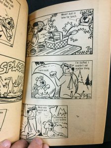 1972 CHARLTON PRESS YOGI BEAR PAPERBACK