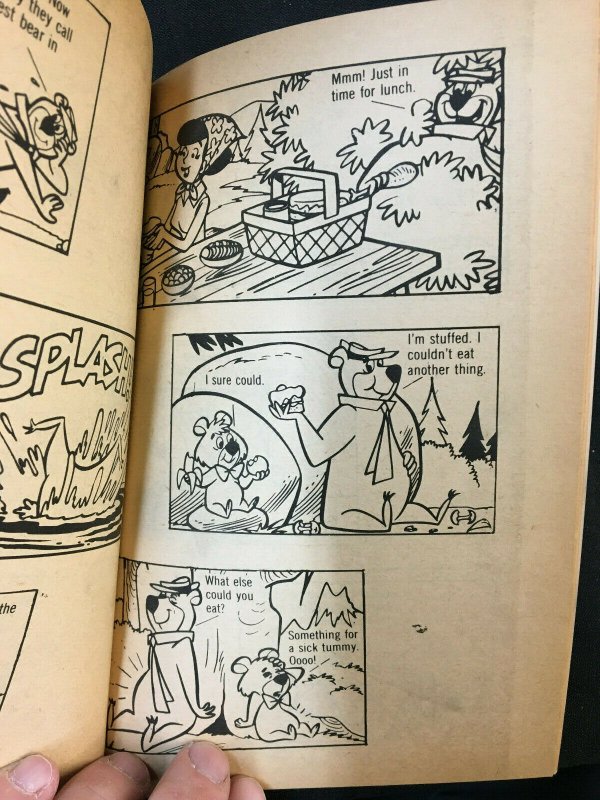 1972 CHARLTON PRESS YOGI BEAR PAPERBACK