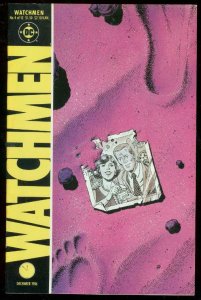 WATCHMEN #4 1986-DAVID GIBBONS-ALAN MOORE-DC COMICS VF