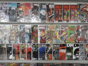 Huge Lot 140+ Comics W/ Justice League, Batman, Supergirl, +More! Avg VF- Cond