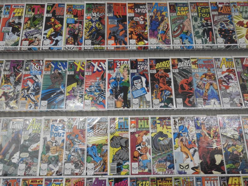 Huge Lot 130+ Comics W/ Iron Man, Daredevil, Wolverine+ Avg VF+ Condition!!