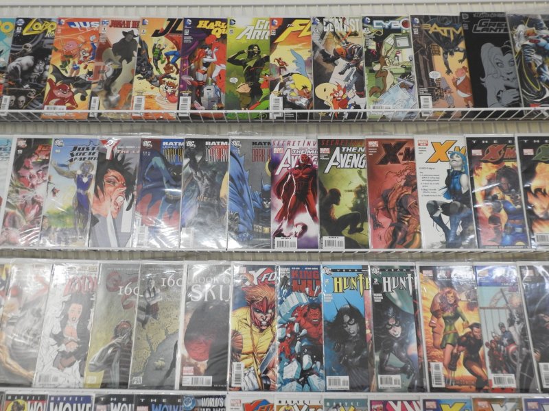 Huge Lot 170+ Comics W/ X-Men, Spider-man, Wolverine+ Avg VF-NM Condition!