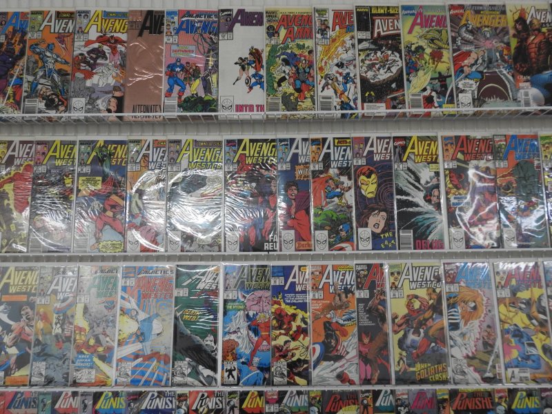 Huge Lot of 150+ Comics W/ Punisher, Avengers +More! Avg. VF- Condition!