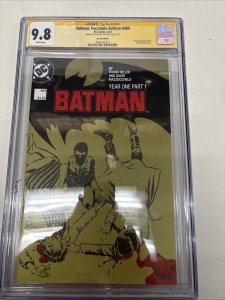 Batman Facsimile Edition (2024) # 404 (CGC 9.8 SS) Signed & Sketch tim Vigil