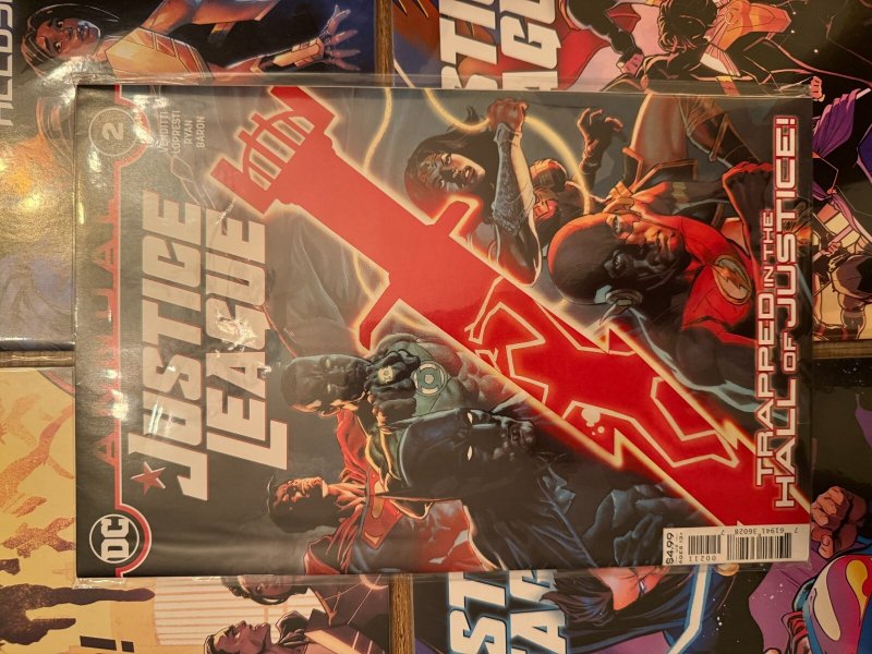 Lot Of 9 Justice League DC Comic Books # 59 60 61 62 63 64 65 66 2 VF-NM 11 J380