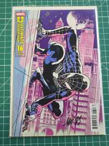 ULTIMATE SPIDER-MAN #16 MARVEL SIGNED MICHAEL WALSH VARIANT NYCC COA NM