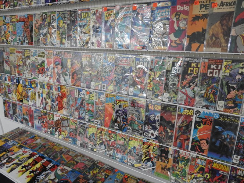 Huge Lot 150+ Comics W/ Fantastic Four, Star Trek, JLA, +More! Avg FN+ Condition