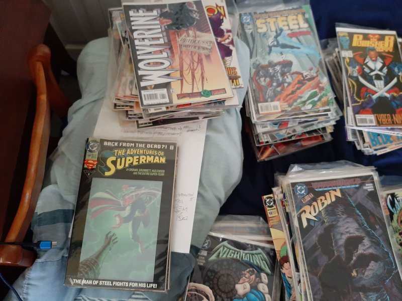 400+ comics(Batman, Robin,  various 2099, Steel, Star Trek, Gen X, Nightwing)