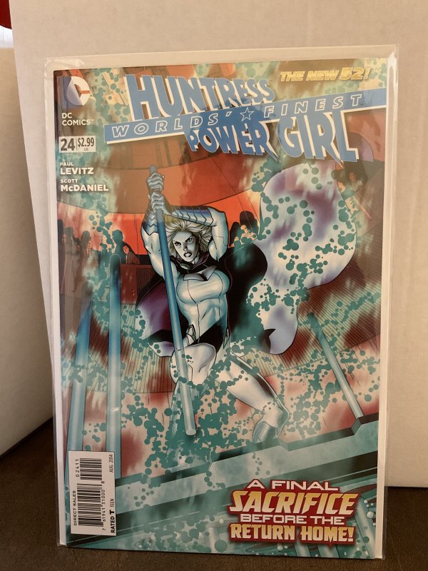 Worlds’ Finest 24 9.0 (our highest grade)  Huntress! Power Girl! New 52!