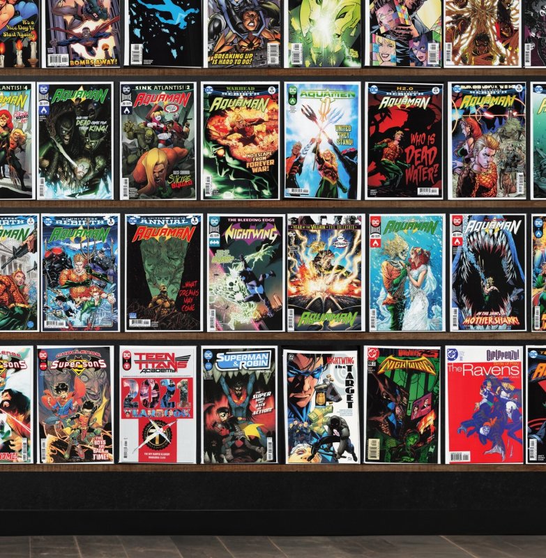 Huge Lot 150+ Comics with Nightwing, Aquaman, Titans United & More!