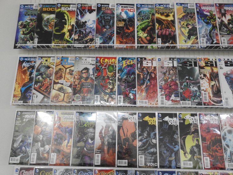 Huge Lot 170+ Comics W/Batman, Constantine, Phantom Stranger+ Avg NM- Condition!
