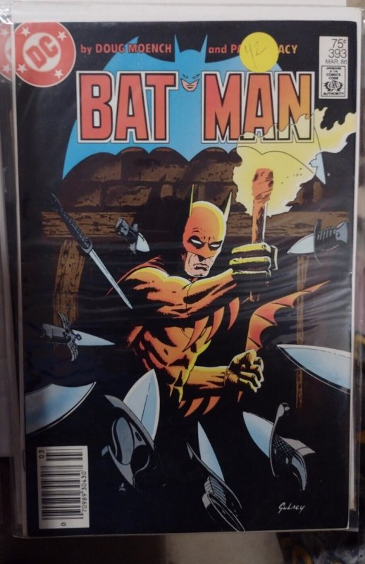 Batman # 393  1986 DC comics 1st dark rider +barcode variant newstand