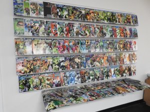 Huge Lot of 250+ DC Comics W/ Green Lantern, The Flash, Batman- AVG. VF Cond.