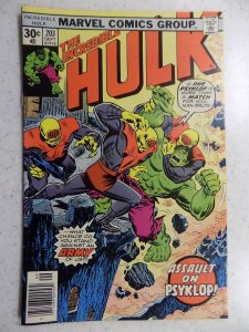 INCREDIBLE HULK # 203 MARVEL BRONZE ACTION BUSCEMA VF-
