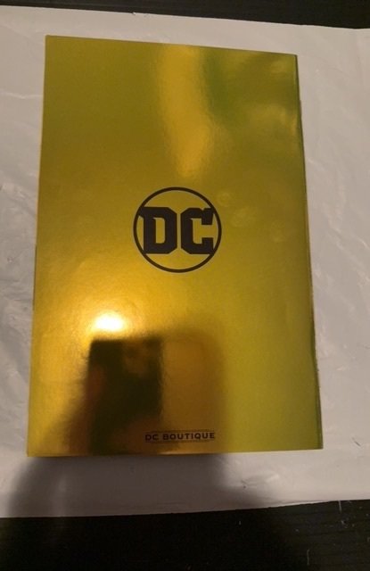 Batman 50 SDCC 2018 DC Boutique Gold Foil Convention Exclusive Jim Lee
