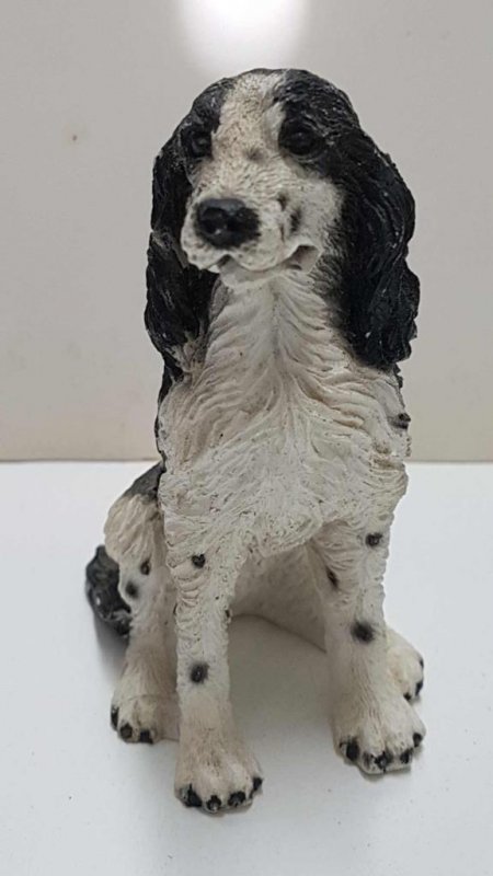 Figura de perro resina: Springer Spaniel ingles 9x6 cm