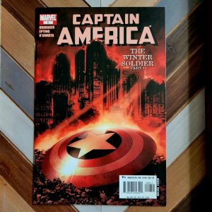 Captain America #8 VF+ (2005) 2nd app, Winter Soldier Saga Part 1, Ed Brubaker