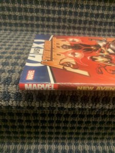 Marvel THE NEW AVENGERS Vol. 4 Graphic Novel *New Sealed (D13)