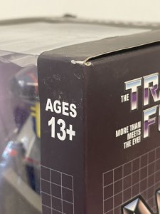 Hasbro Premium Collectibles Studio The Transformers Soundwave Statue NIB WH