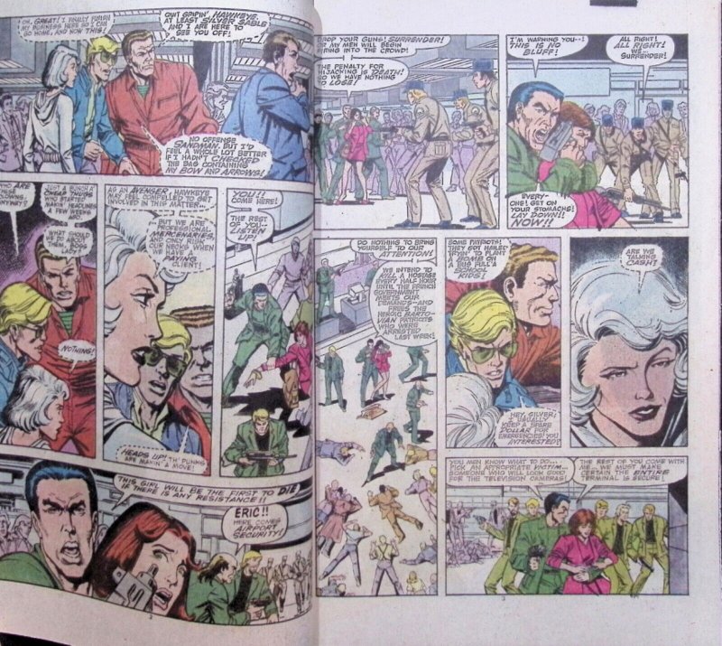 SOLO AVENGERS Comic 7 — Hawkeye and Black Widow — 1988 Marvel Universe VF+ Cond