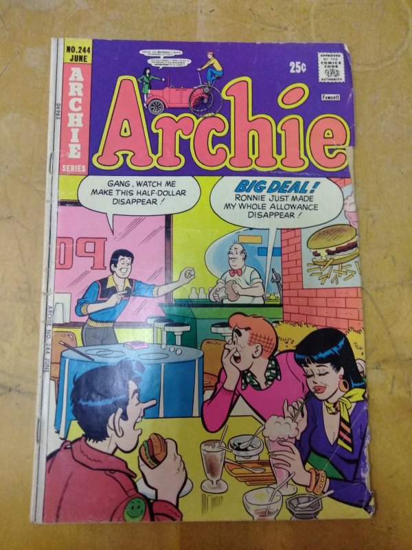 Archie #244 (1975)