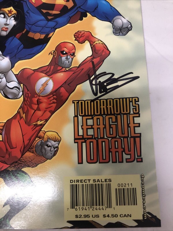 JLA Classified # 2  Variant • DC Comics• Signed by McGuinness • Vines •Certified