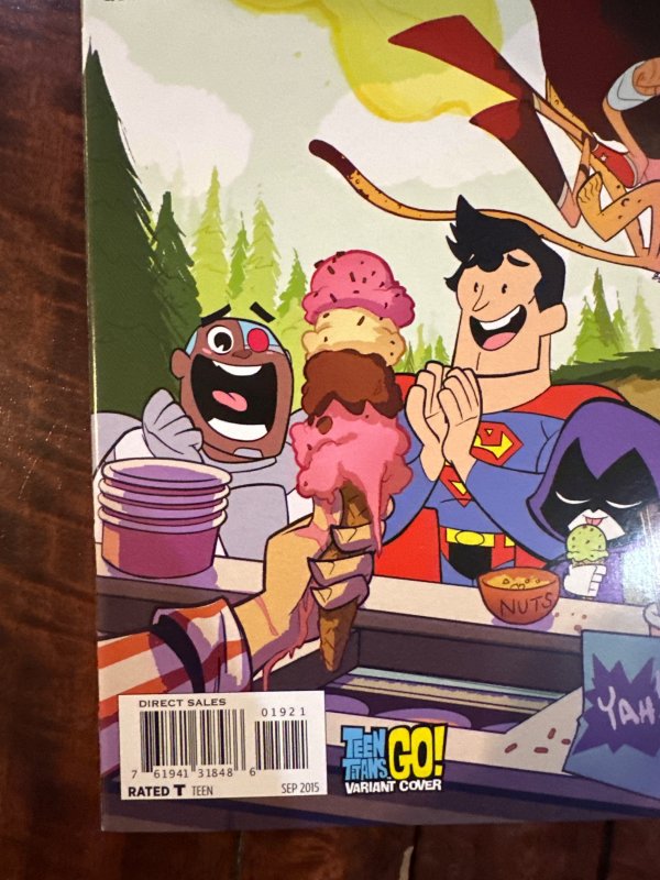 Superman/Wonder Woman #19 Variant Cover (2015)