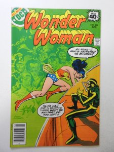 Wonder Woman #254 (1979) FN/VF Condition!