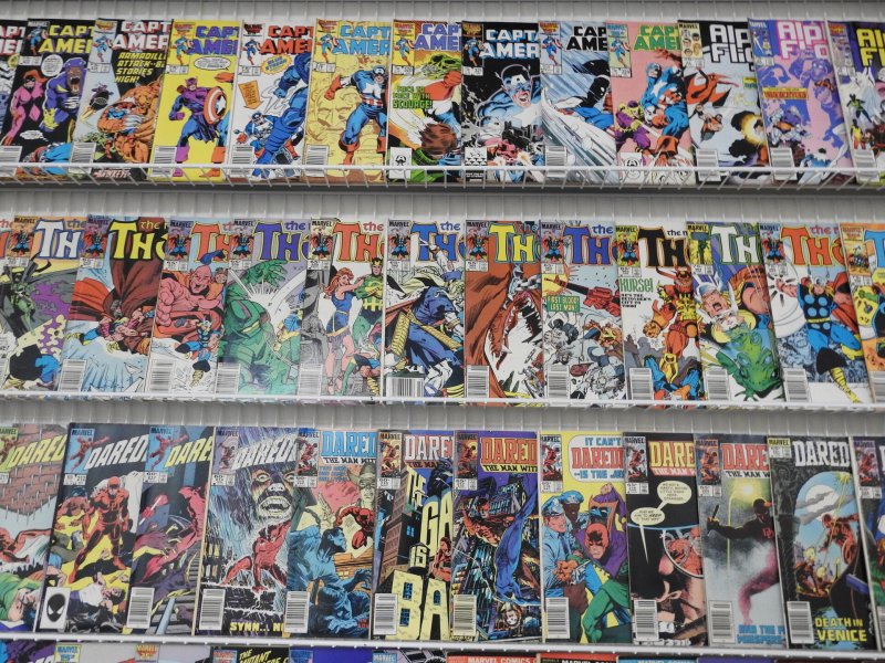 Huge Lot 190+ Comics W/ Captain America, Daredevil, Thor, FF+ Avg VG+ Condition!