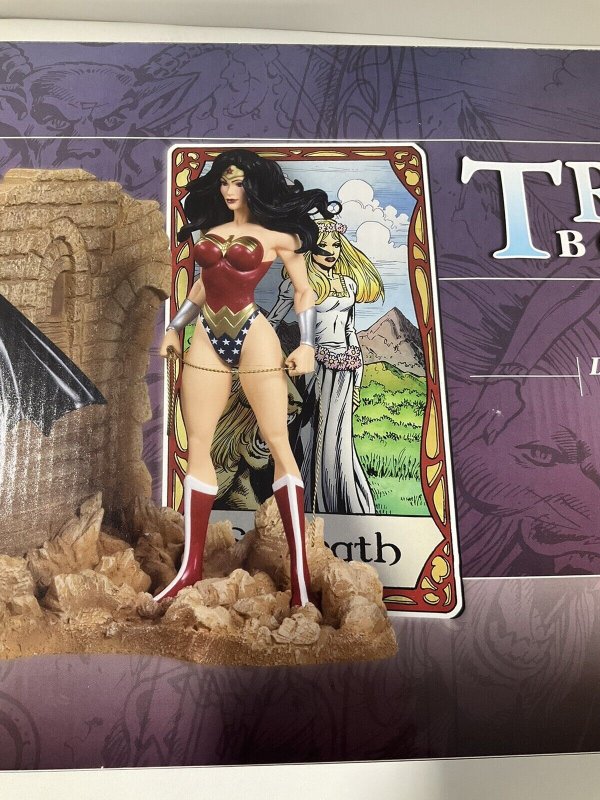 TRINITY BOOKENDS BATMAN SUPERMAN WONDER WOMAN SEALED IN BOX 081/500 DC DIRECT