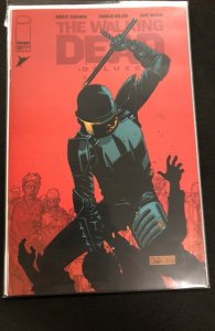 The Walking Dead Deluxe #28 Cover B (2021)