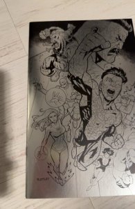 INVINCIBLE #8 (2022) - GRADE NM - RYAN OTTLEY SILVER FOIL SDCC VIRGIN VARIANT!