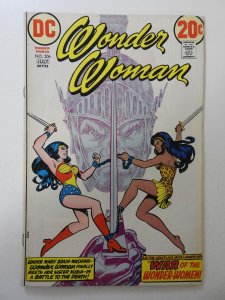 Wonder Woman #206 (1973) FN/VF Condition!