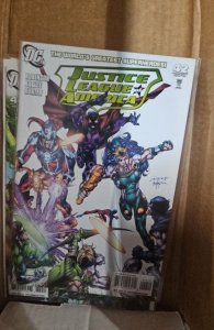 Justice League of America #42 (2010)