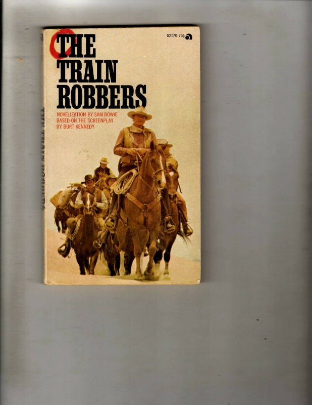 2 Pocket Books The Train Robbers, Mork & Mindy JL22