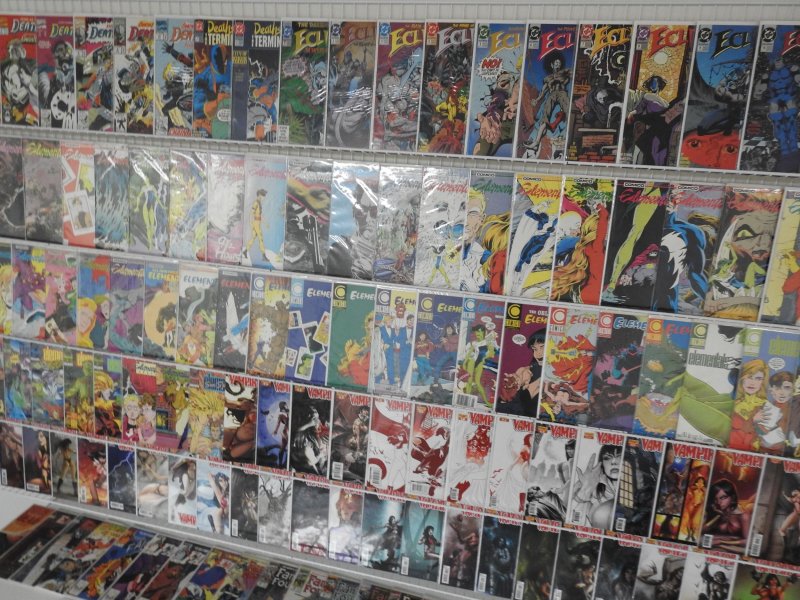 Huge Lot 150+ Comics W/ Vampirella, Deathlok, Fantastic Four+ Avg VF+ Condition!