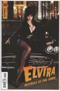 ELVIRA Mistress of the Dark #2 D, NM, Dynamite, 2018, Photo cv, Femme Fatale