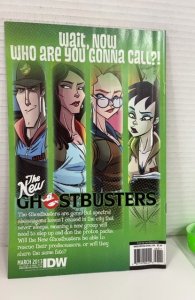 The Transformers Spotlight: Bumblebee Cover B (2013)