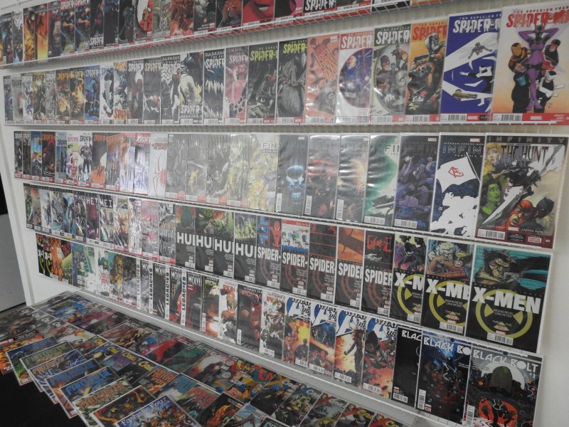 Huge Lot 160+ Comics W/ Spider-Man, Infinity, Wolverine, +More! Avg VF/NM Cond!