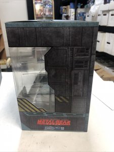 Metal Gear Solid - Solid Snake Stealth Camouflage 8 PVC Statue